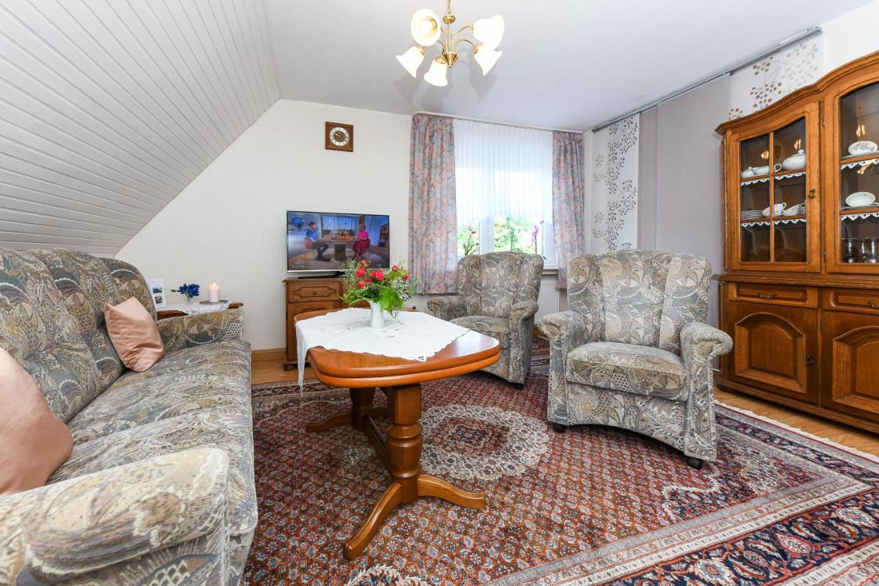 Ferienwohnung Im Haus Weinstock Езенс Екстериор снимка